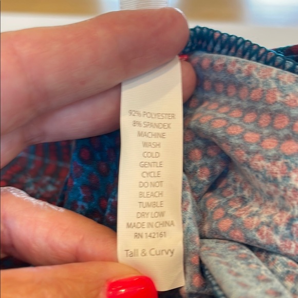 Variety of Blue Vibrant Patterned Women’s TC LuLaRoe Leggings - Picture 4 of 7